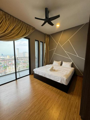 Cozy Comfort- Beacon Executives Suite